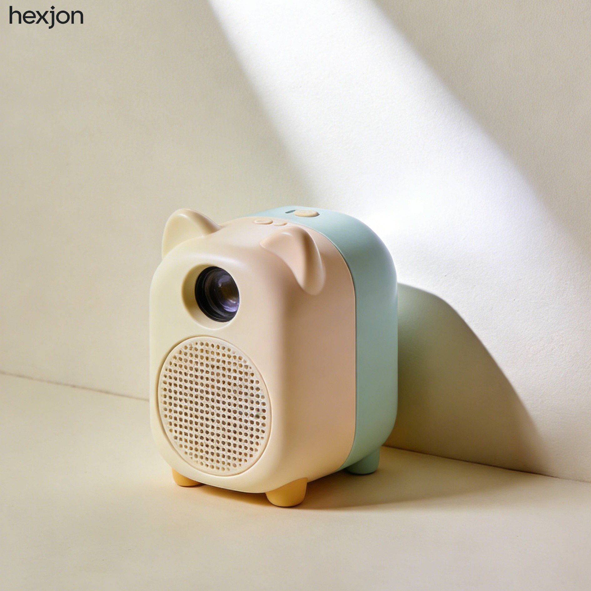 コンパクトなポータブルプロジェクター本体