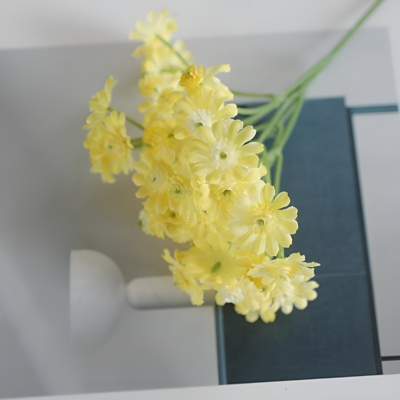 Ramo de margaritas artificiales