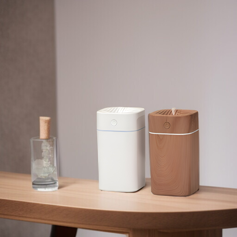 国境を越えてベストセラーの木目ミニ加湿器、USB充電式、ミスト出力が高い、家庭用デスクトップ/寝室用静音加湿器。