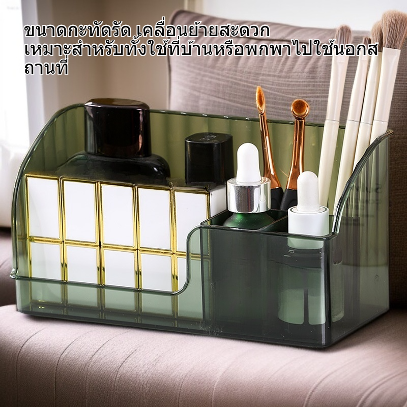 ชั้นเก็บลิปสติกและแปรงแต่งหน้าหรูหราบนโต๊ะ