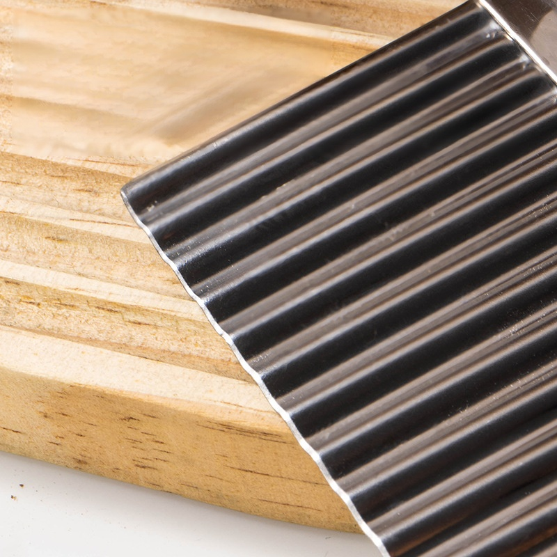 エレガントな鋭い刃先のステンレス製野菜・じゃがいもカッター