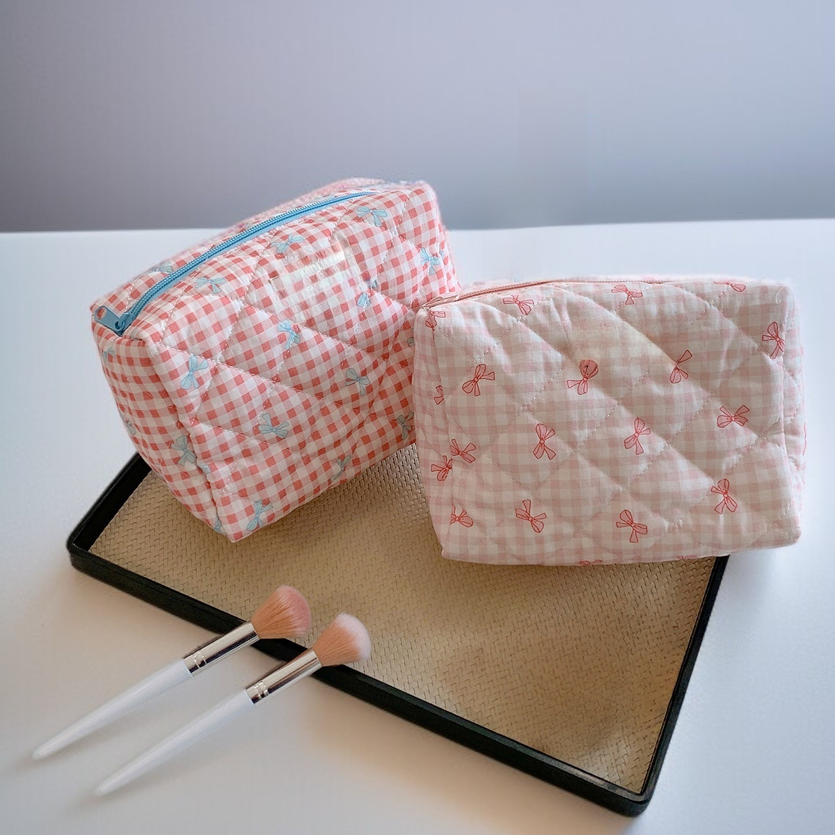 Large capacity cosmetic bag with plaid bow, portable toiletry bag