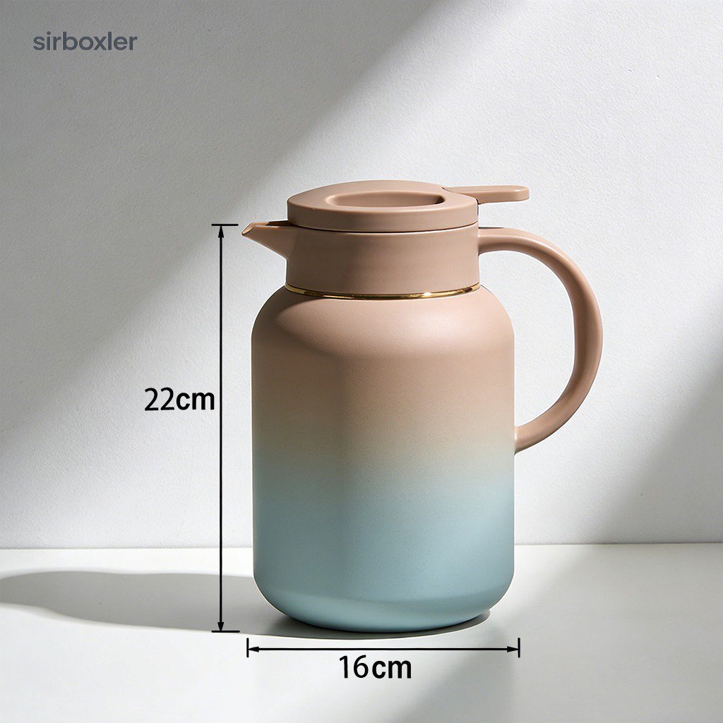 水壺輕巧設計方便攜帶