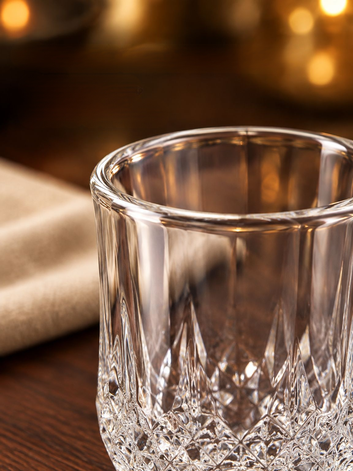 Elegant drinkglas met diamantstructuur voor sterke dranken
