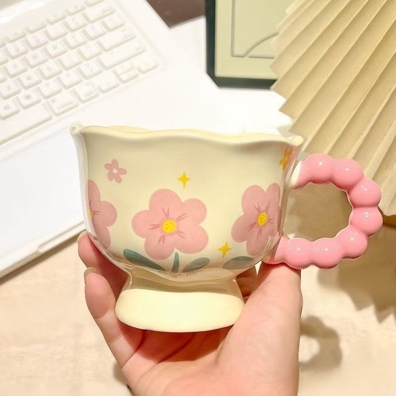 上品なチューリップ陶器カップギフトセット