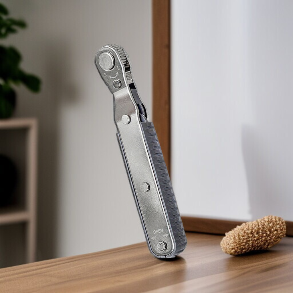 Demonstration of ratchet function on screwdriver