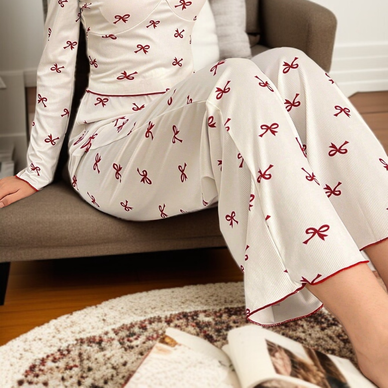 女款印花睡衣套裝多角度展示