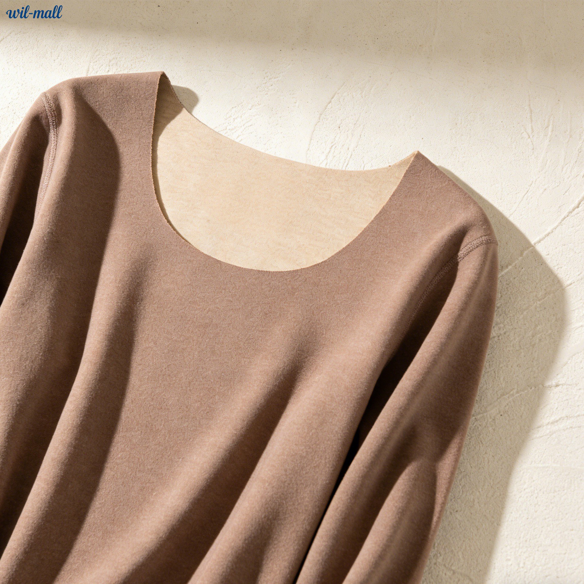 라운드넥 보온 상의