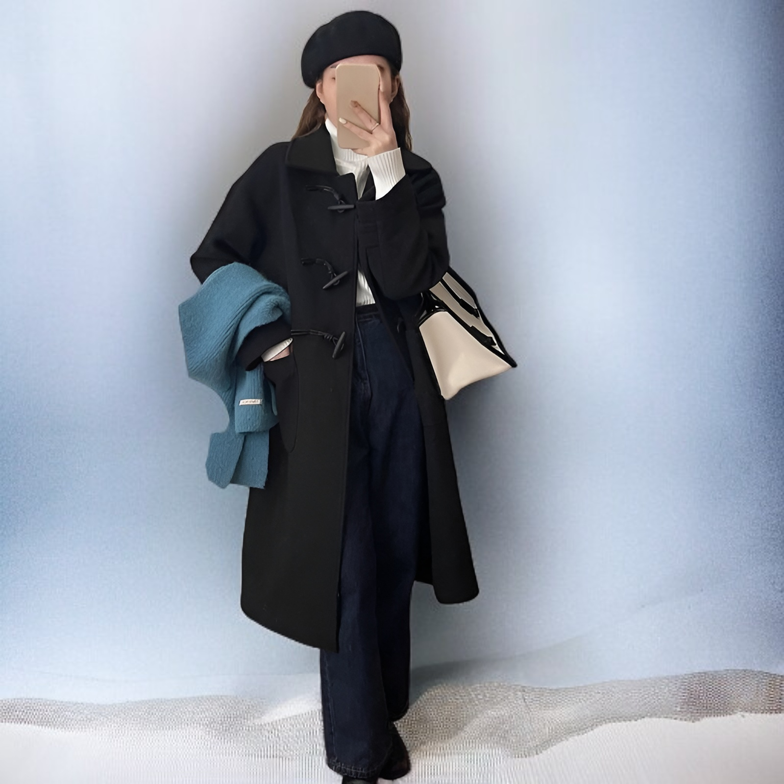 코너 버튼이있는 일본식 모직 코트