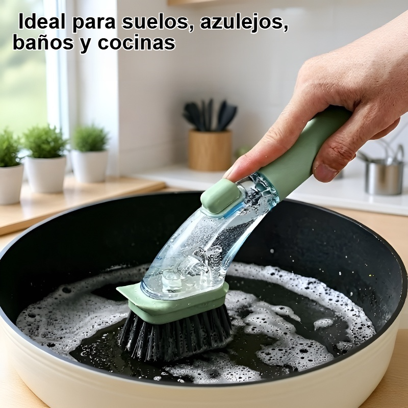 Detalle de la fregadora multifuncional con accesorios intercambiables