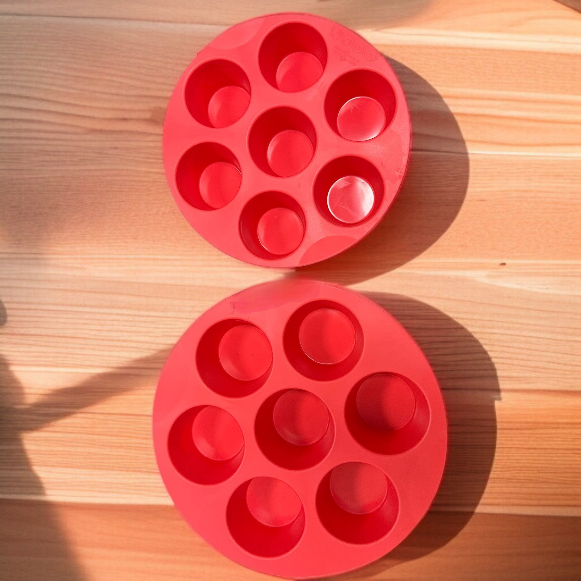 易脫模設計的矽膠蛋糕模具