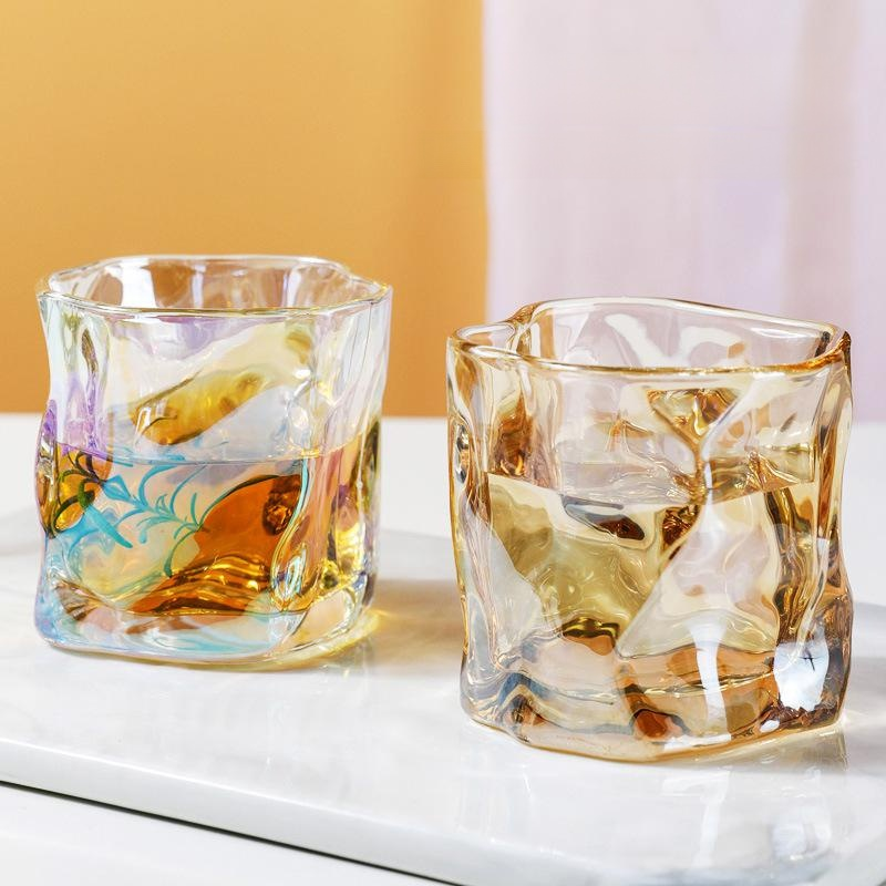 Cooling twisted glass water cup