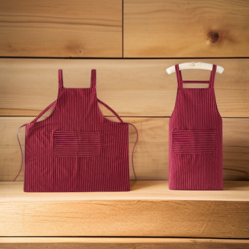 Unisex kitchen apron with pockets and stripes