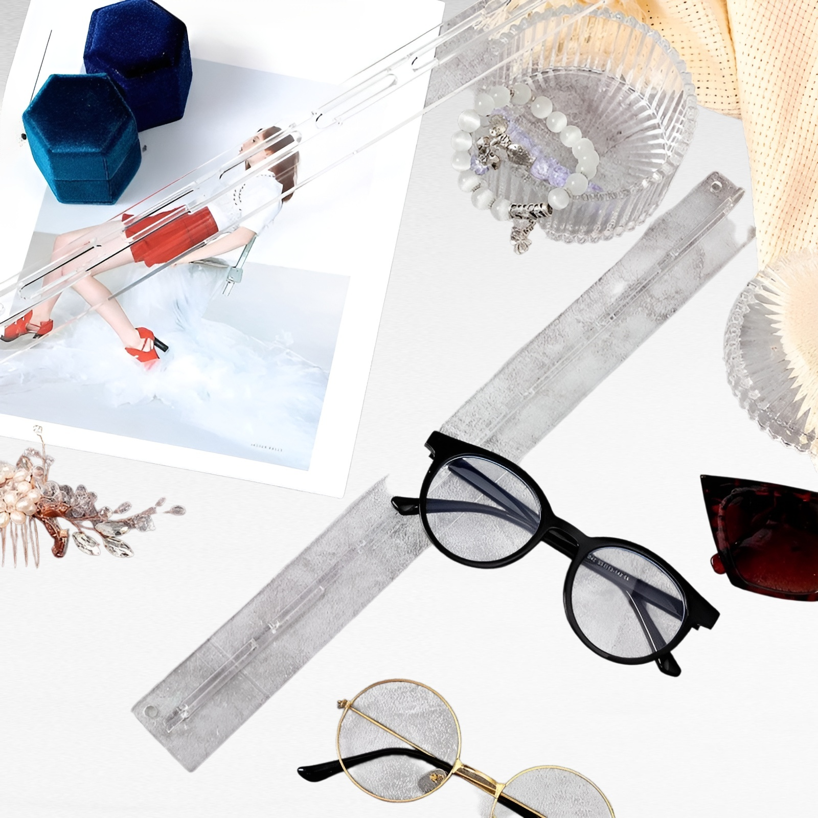 High-end Acrylic Wall-mounted Sunglasses Display Rack