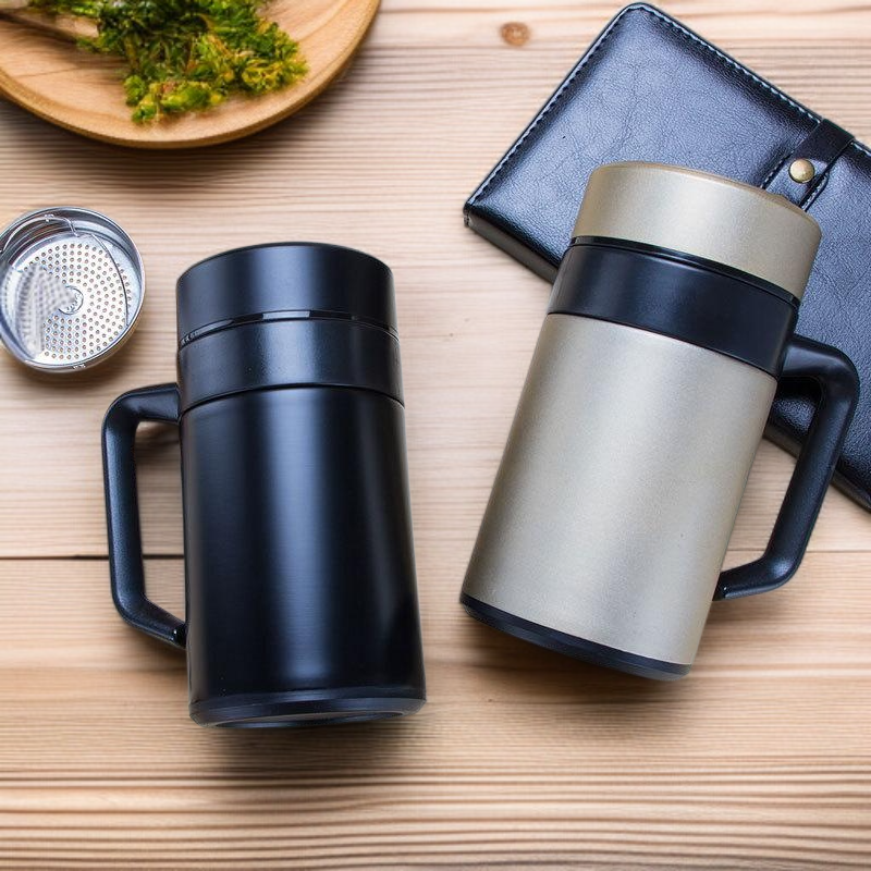 Thermosbecher aus 304 Edelstahl für Herren mit großem Fassungsvermögen