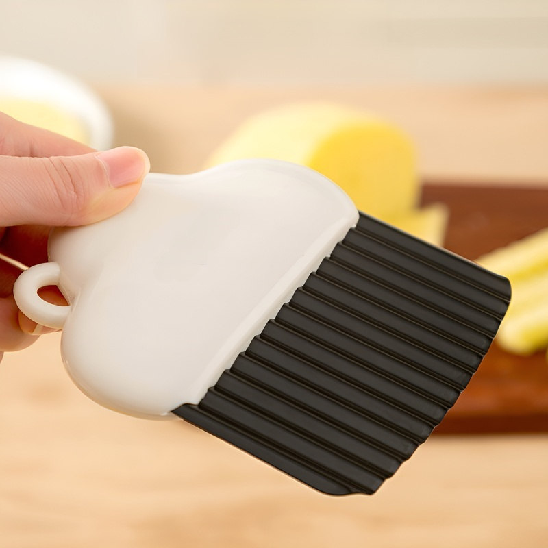 家庭用壁掛け収納：おしゃれなスライスツール