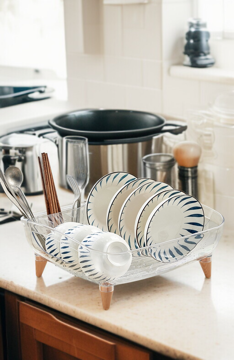 깔끔하게 정리된 싱크대 수납선반