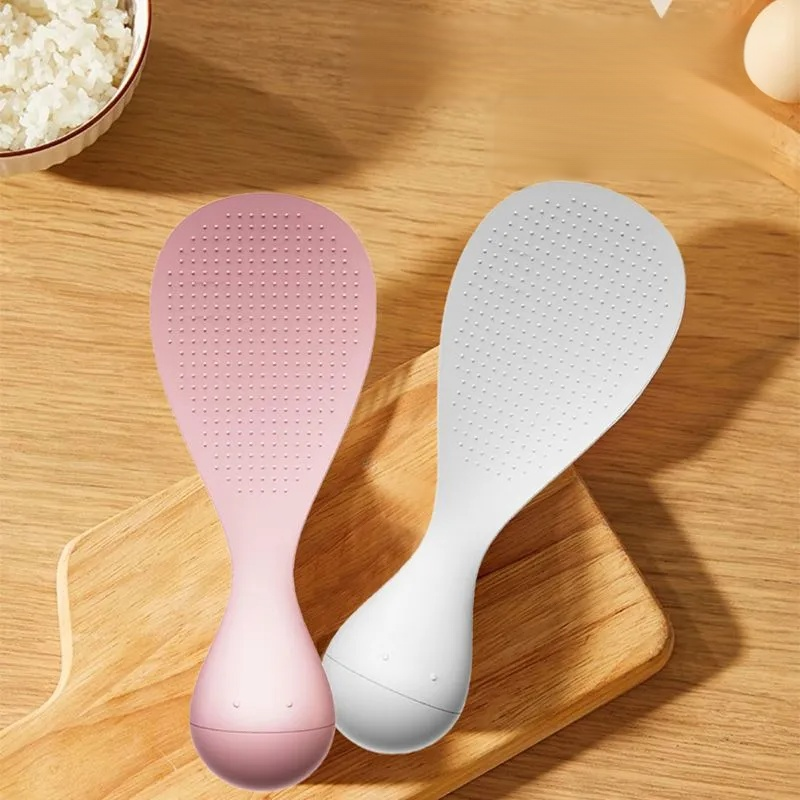 Non stick rice spoon in the kitchen can be used as a standing rice spoon