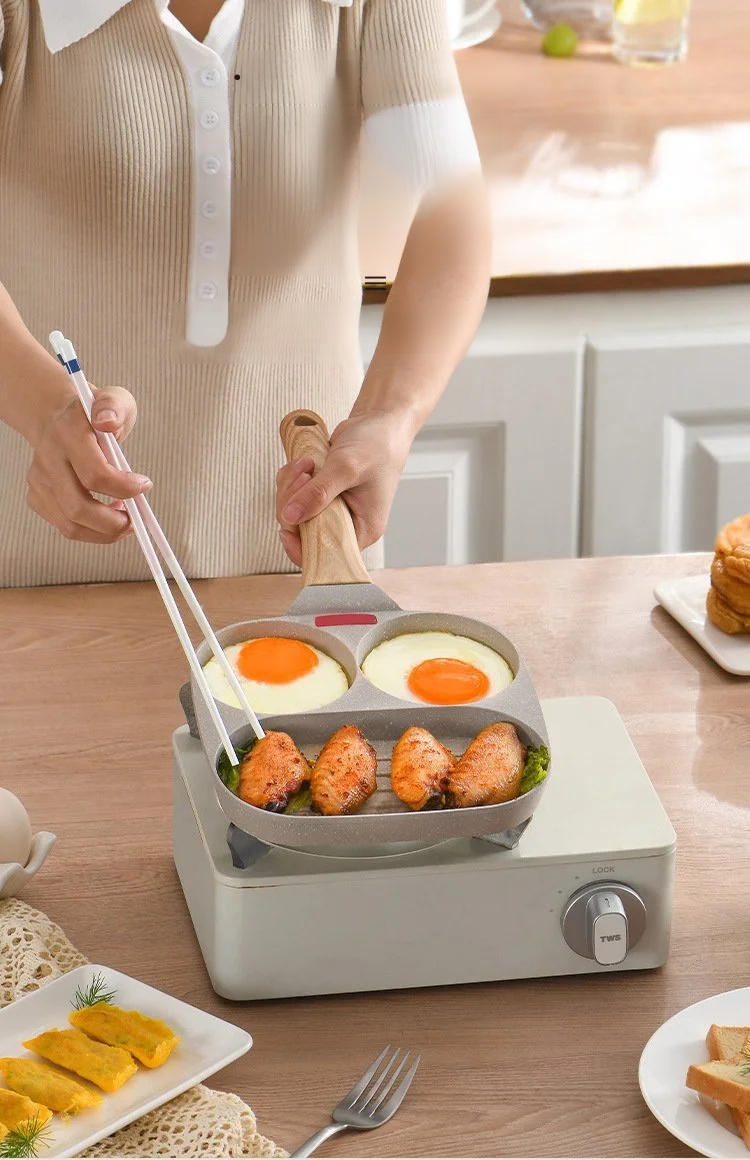 Non-stick omelette kitchen tool set