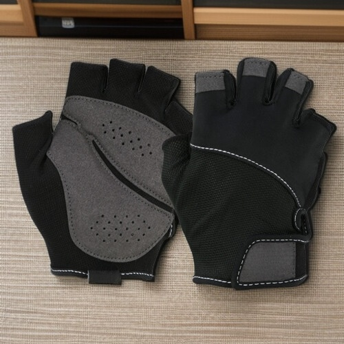 ジッパー付き、ほつれた、矢印型の撥水手袋