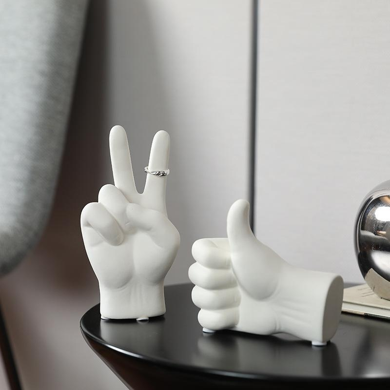 손 모양의 보석 보관 장식품