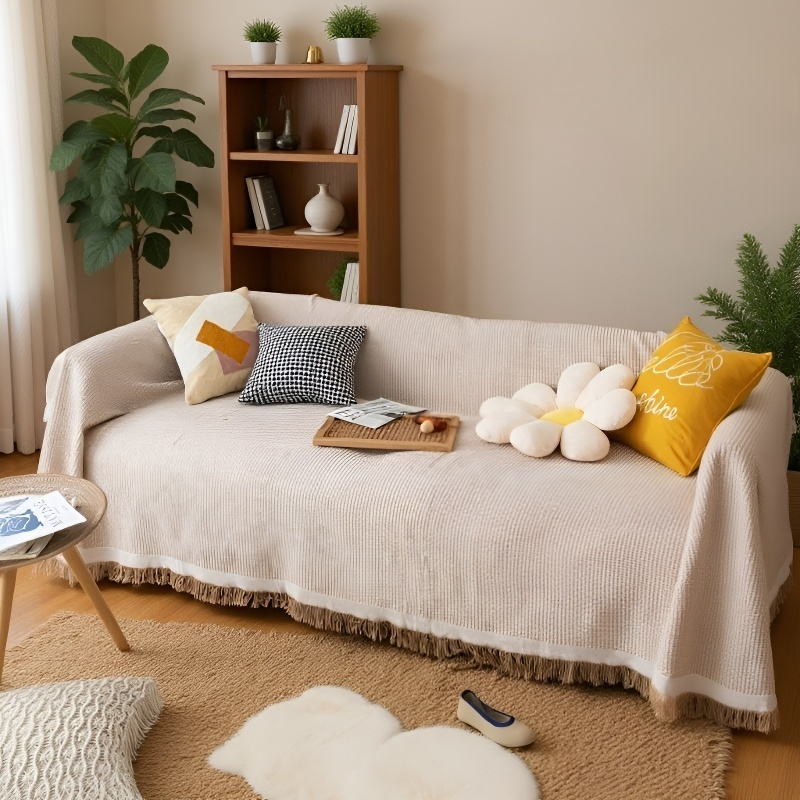 세련된 디자인의 소파 담요 인테리어 효과