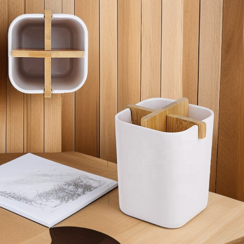 حامل أقلام يُوضع على المكتب المنزلي