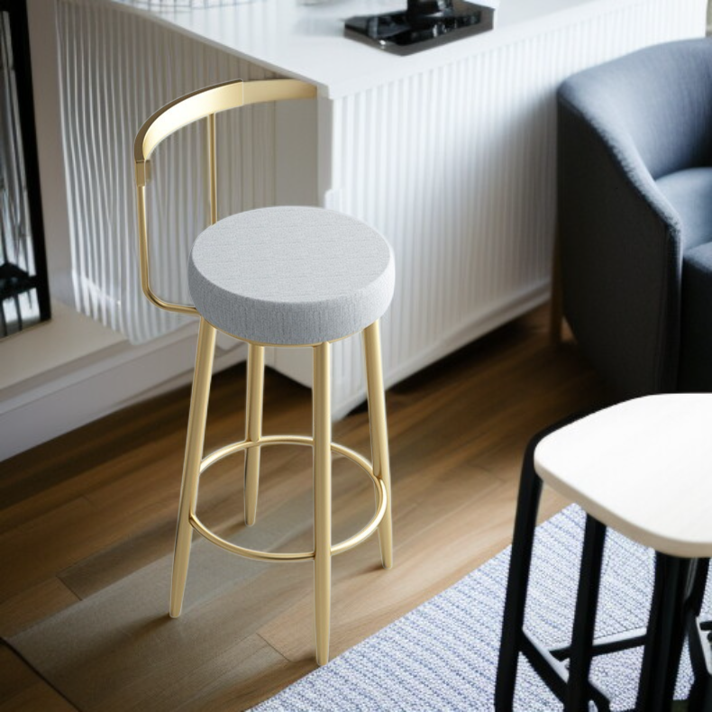 등받이가 있는 금속 발받침대