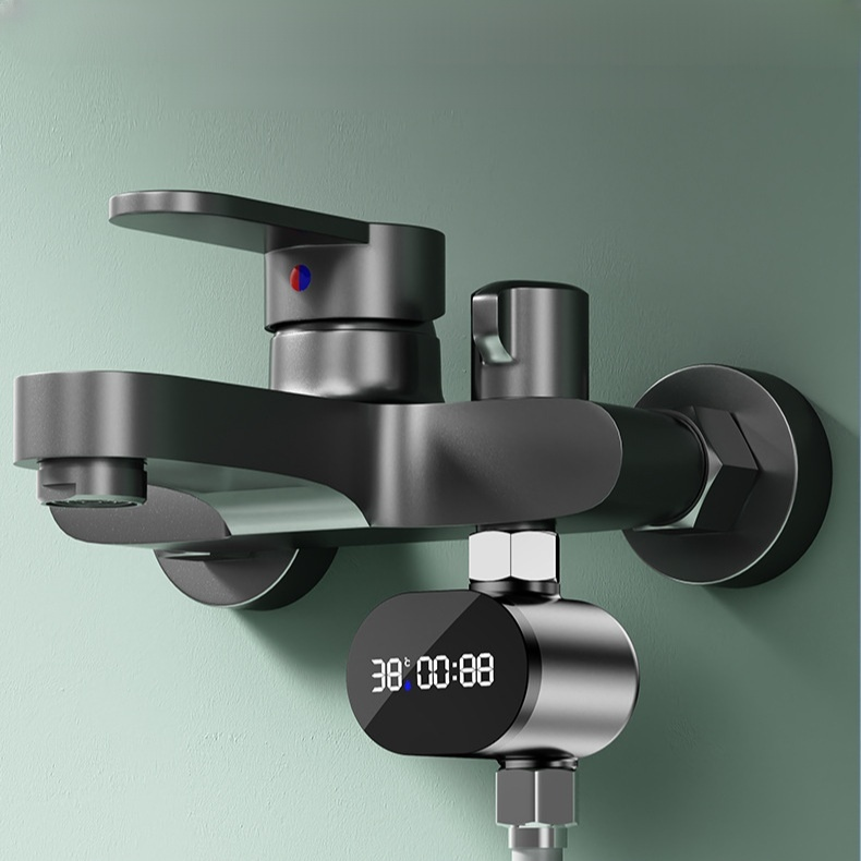 Intelligenter LED-Duschkopf mit Temperaturanzeige