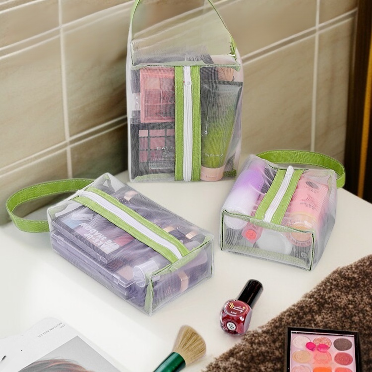 携帯用透明トイレタリーバッグ