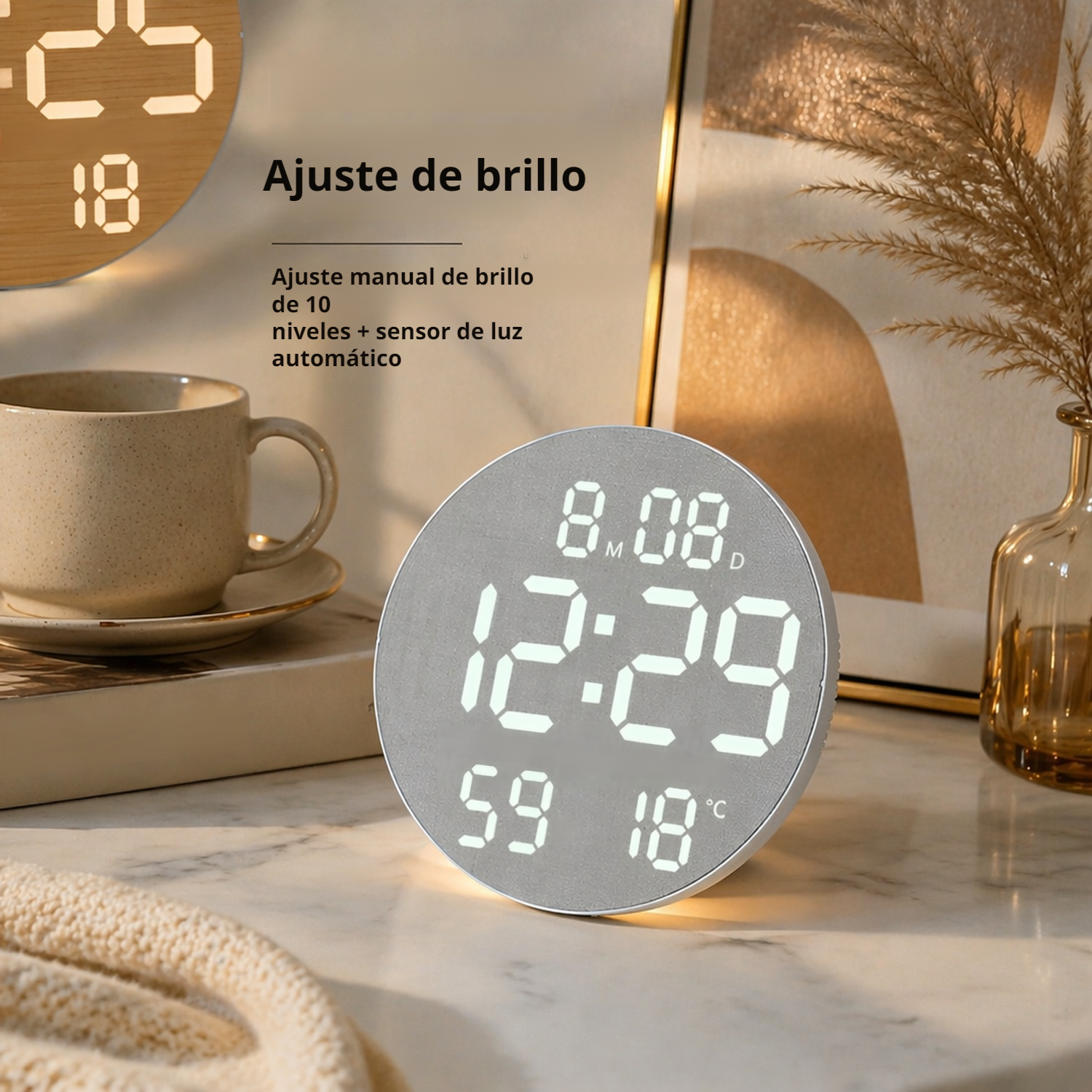 Reloj de pared LED moderno, textura cálida de madera/tela, efecto de luz ambiental
