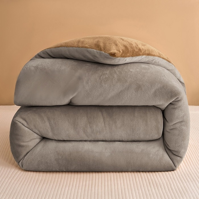 ミルクフリース刺繍付き冬用掛け布団