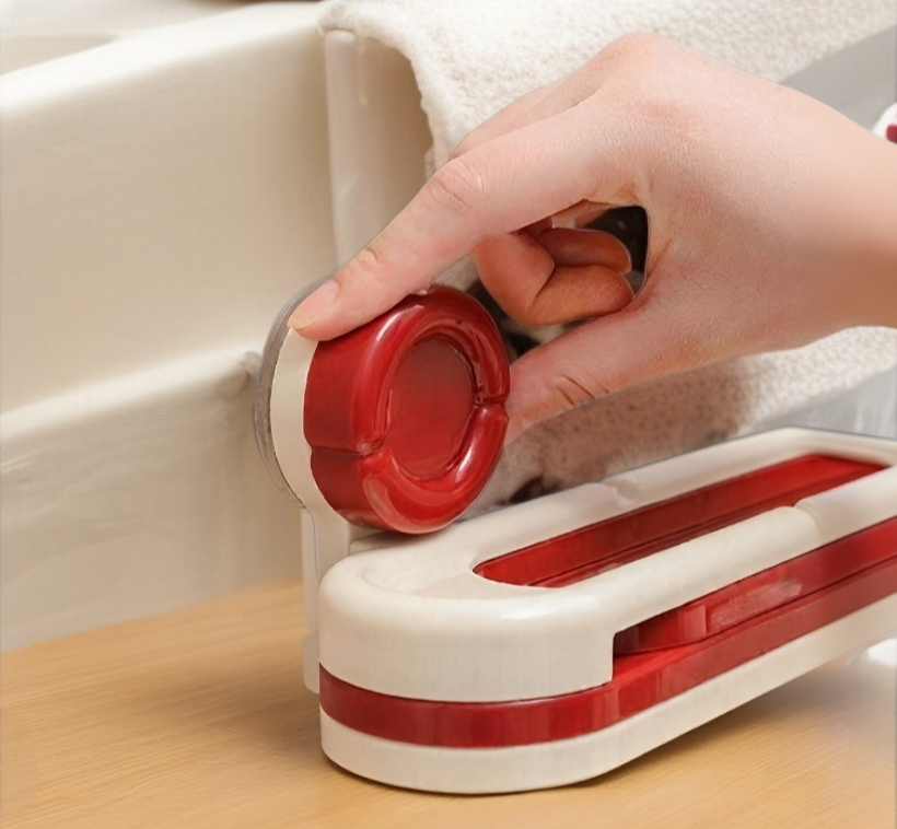 방수 기능이 뛰어난 흡착식 선반