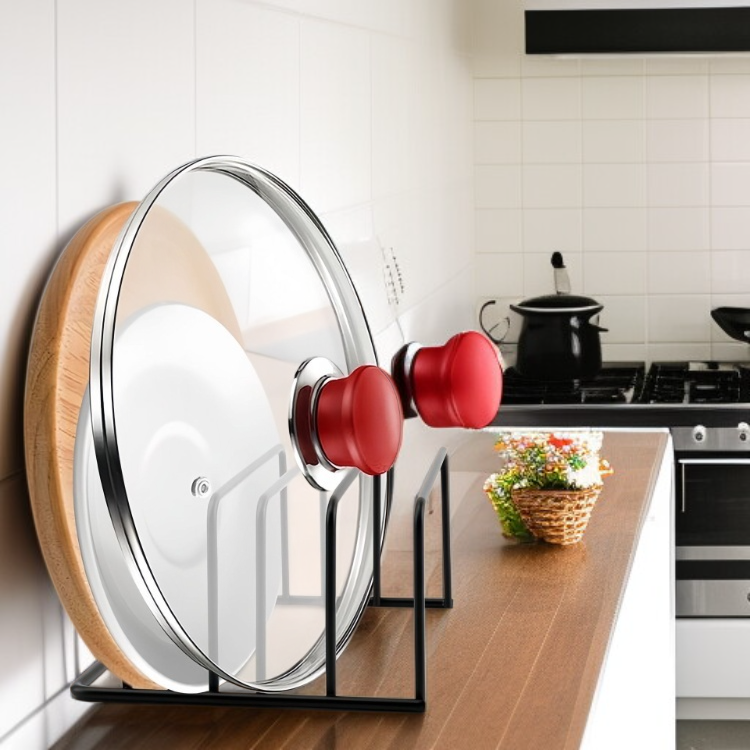 カウンタートップに設置した小型まな板ラック