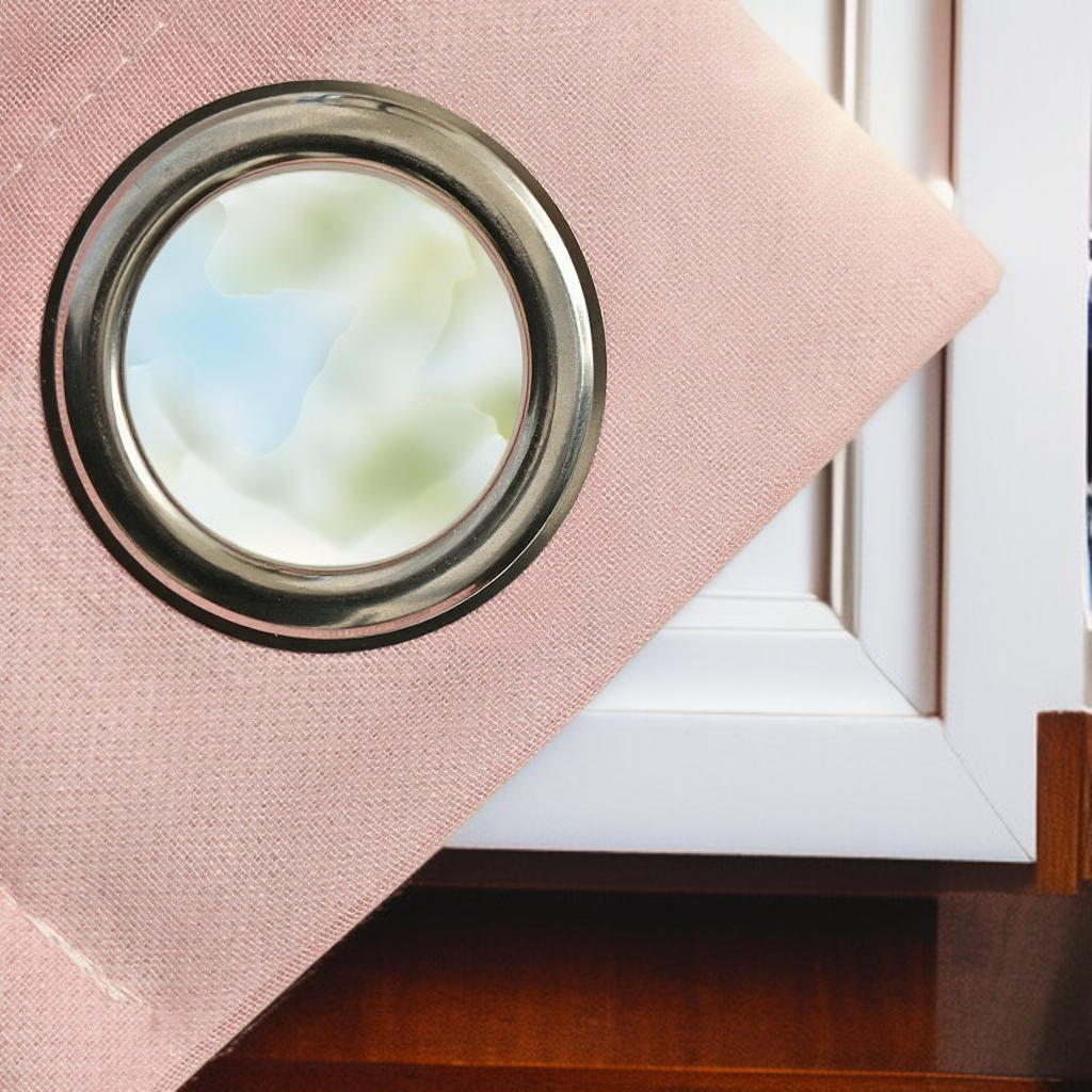 臥室窗戶安裝燙金蝴蝶窗紗窗簾效果