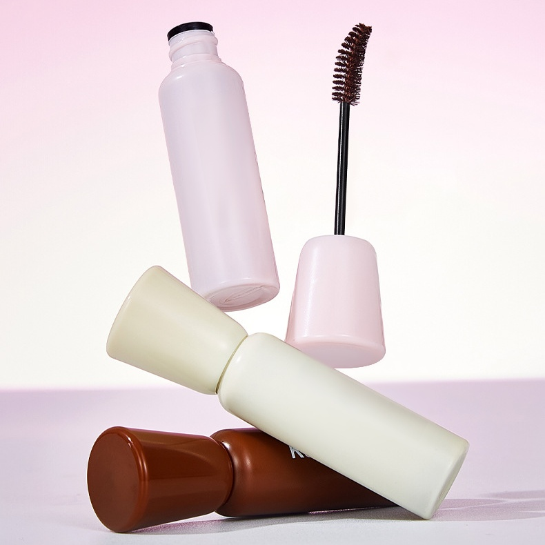 입체적인 볼륨 아이브로우 효과