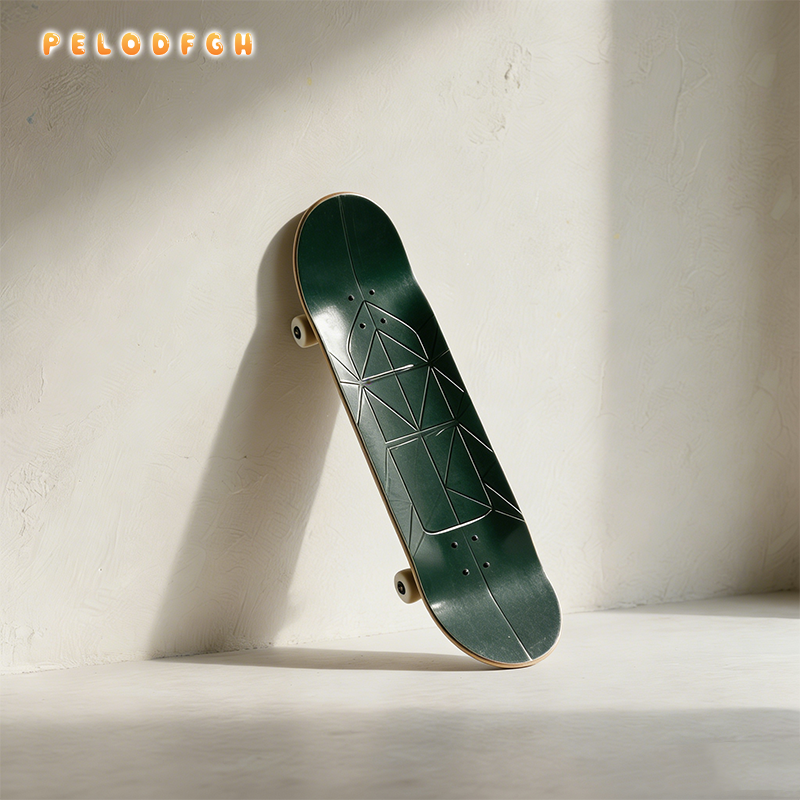 Skateboard pro děti s dvojitým kopem – design desky