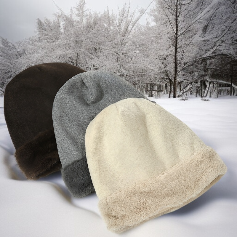 플러시 롤 챙 니트 모자