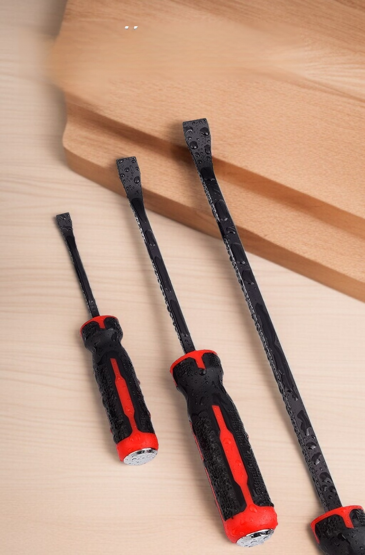 Rozmontowanie opon w warsztacie samochodowym