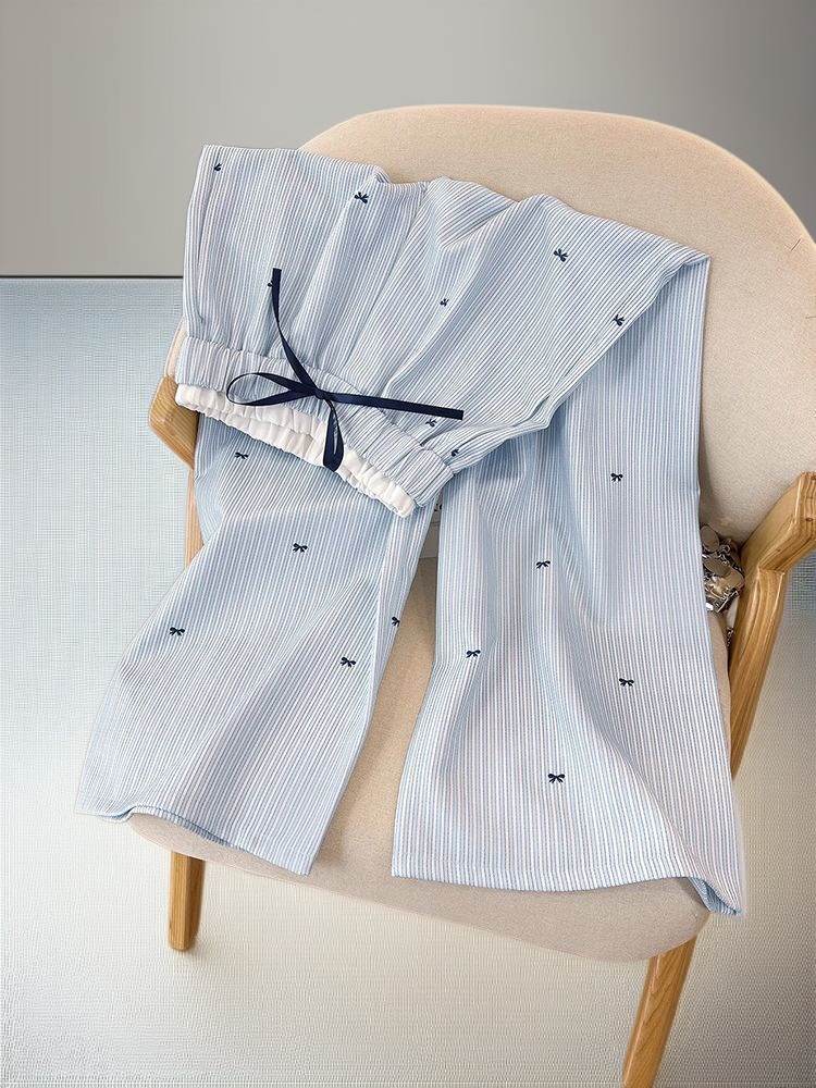 캐주얼한 데일리룩 연출 여성 하이웨이스트 바지