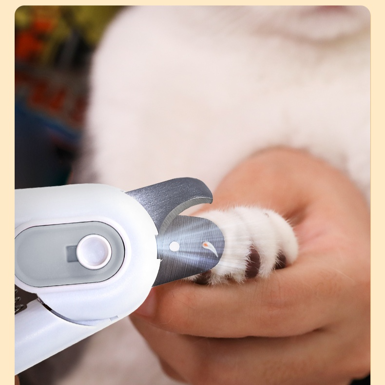 Cat nail clippers and file with light