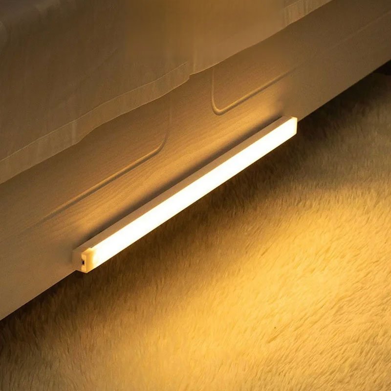 Magnetic strip indoor lighting fixture