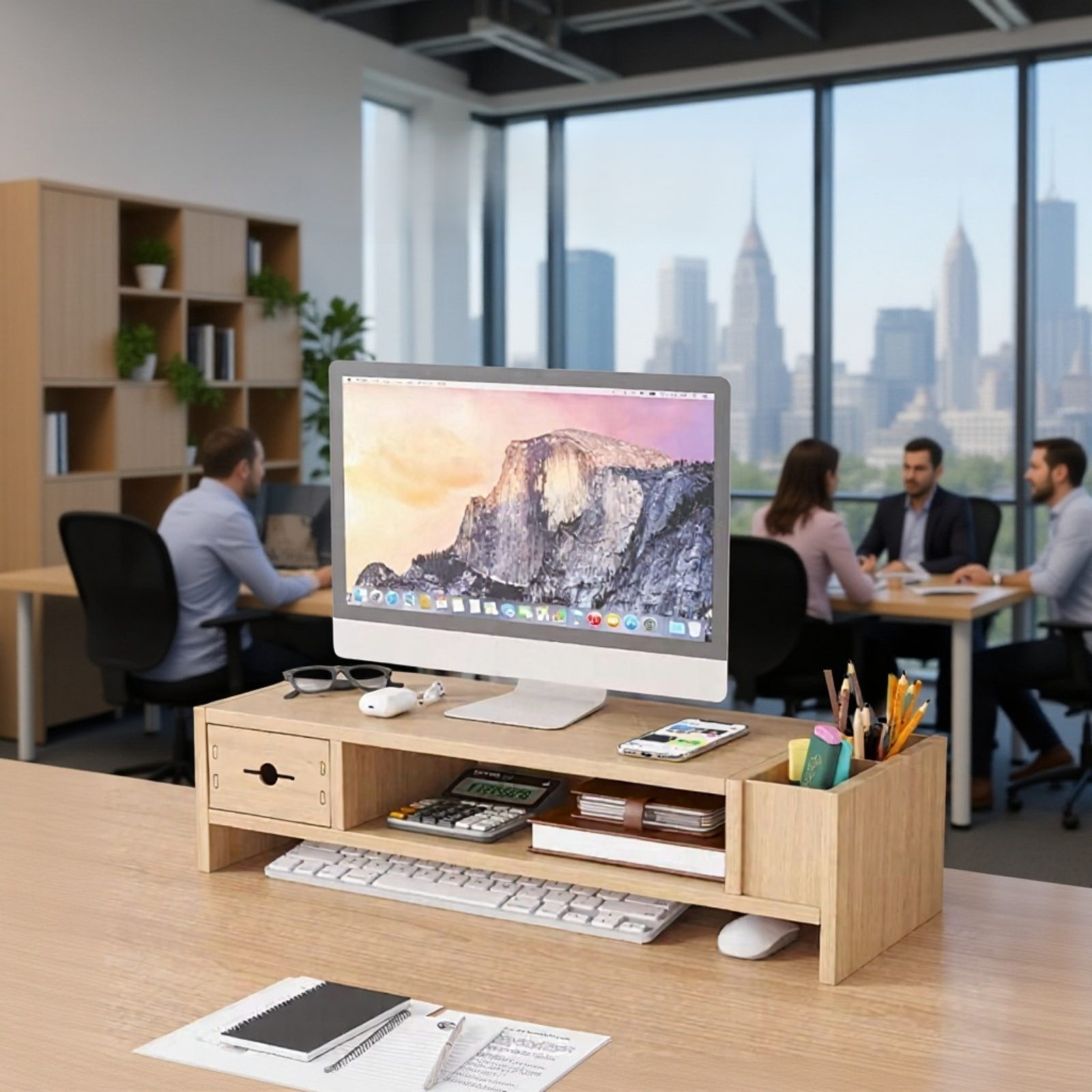 Podstawka pod komputer z funkcją przechowywania