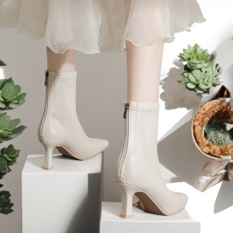 女性用スティレットショートブーツ2025年秋冬新作ポインテッドブーツ気質シンプル無地ブーツ後ろジッパーミドルカーフブーツ疲  れないブーツ