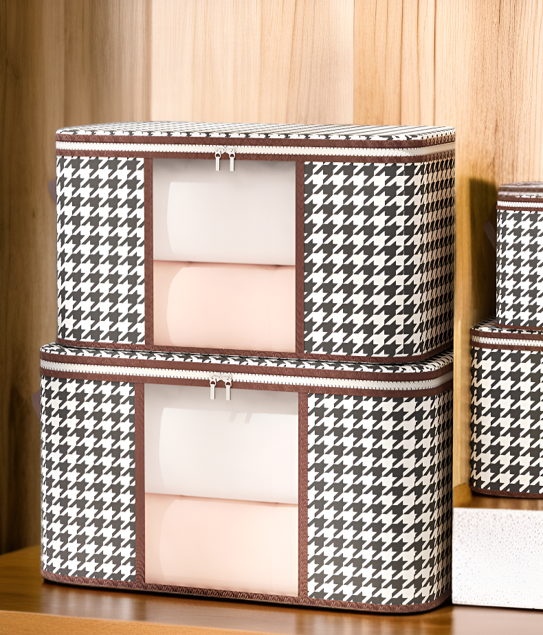 持ち手付きで持ち運びやすい収納バッグ