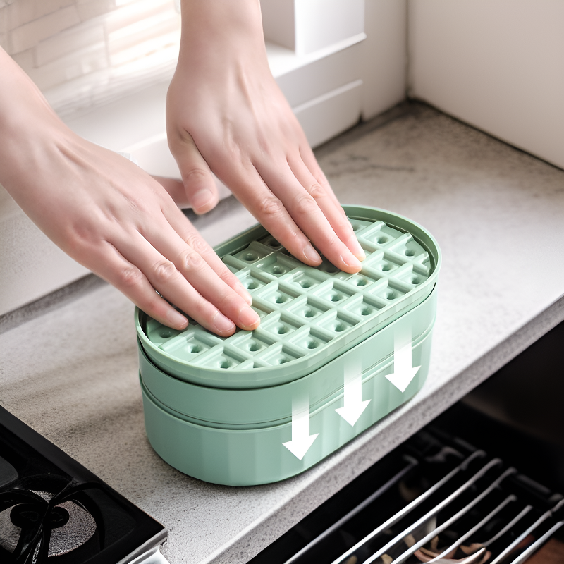 押し出しボタン付きシリコンアイスメーカー・ストレージボックス付き