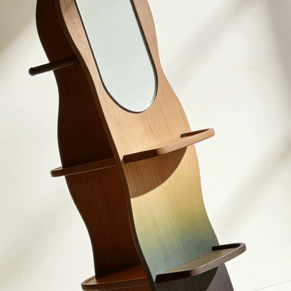 多機能鏡付き収納ラック