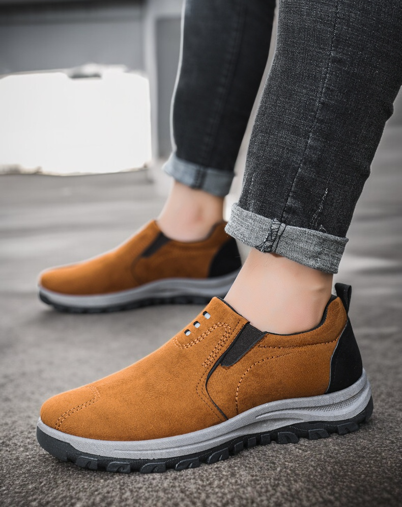 普段使いに最適な男性用カジュアルシューズ