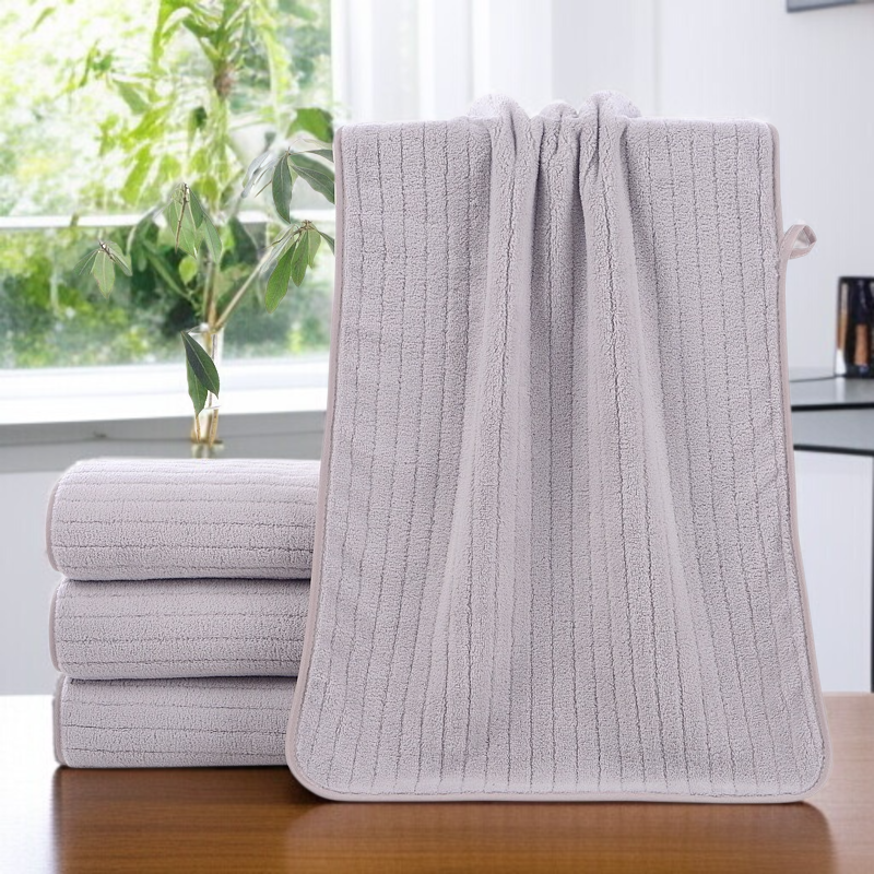 코랄 잔 가느다란 타월