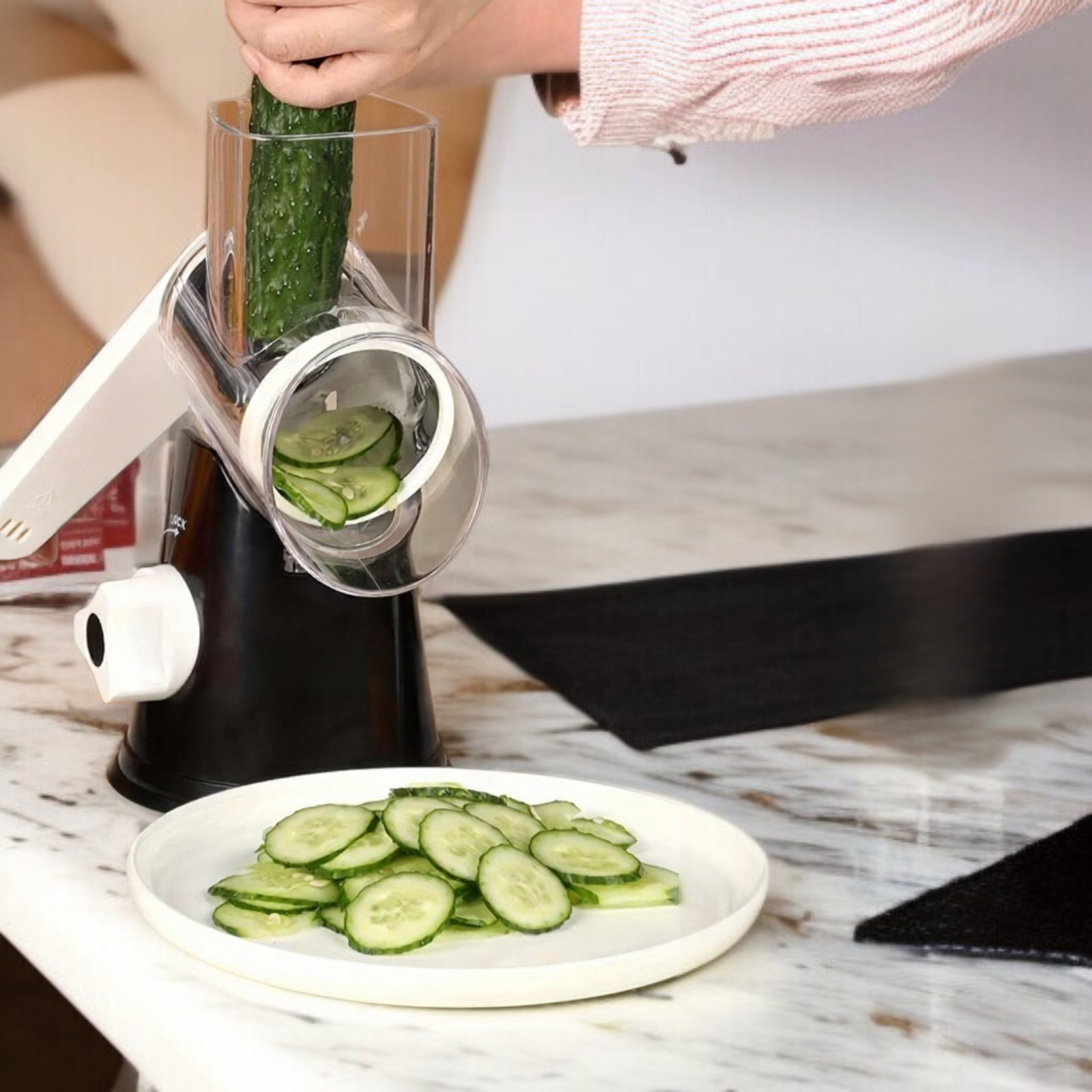 다양한 절단 방식 제공하는 주방 절단기